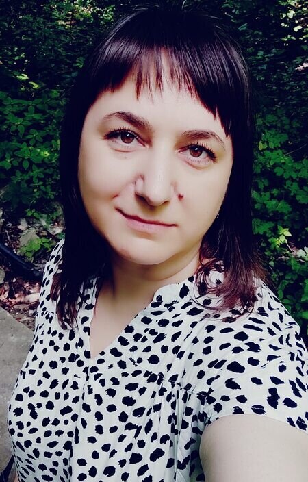 Аня