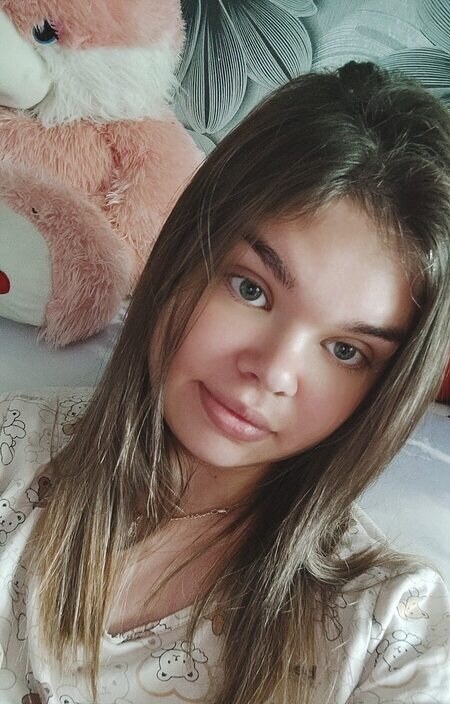 Аня