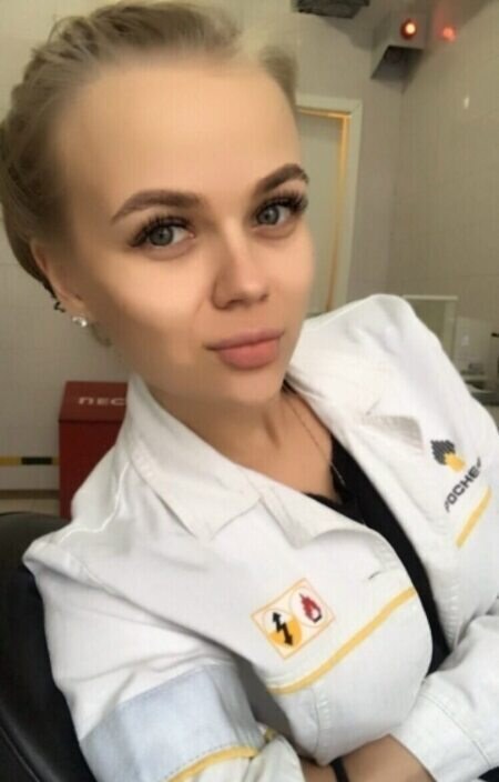Аня