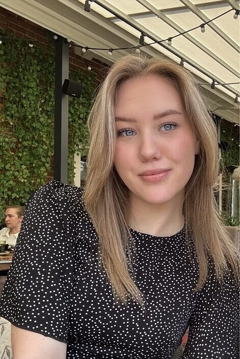 Ева