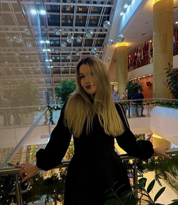 Катя