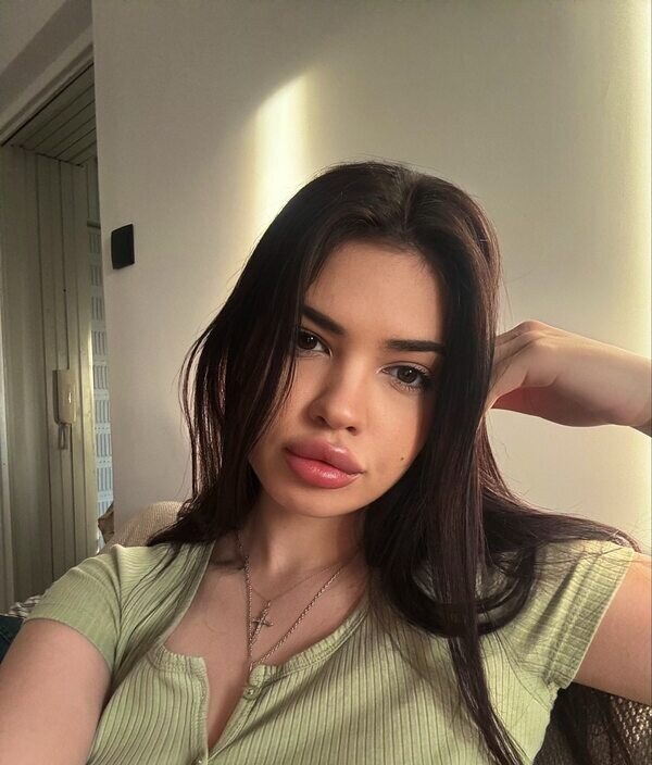 Ева