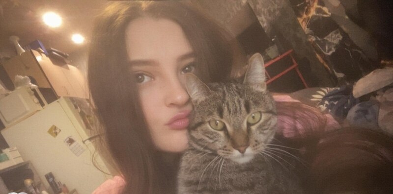 Оленька