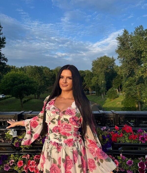 Полина