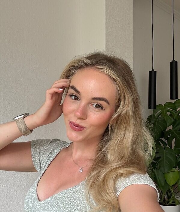 Анна