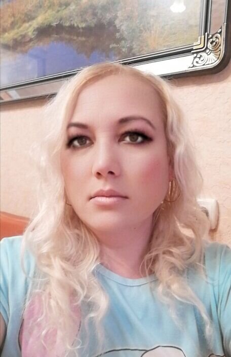 Аника