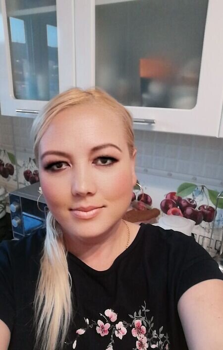 Аника