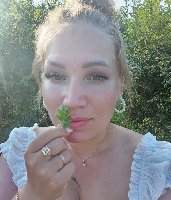 Анна