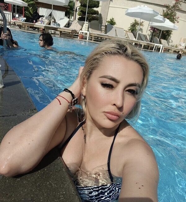 Анна