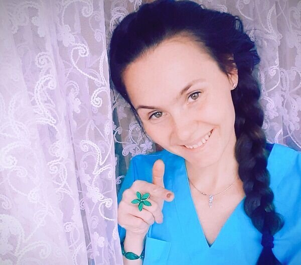 Юля