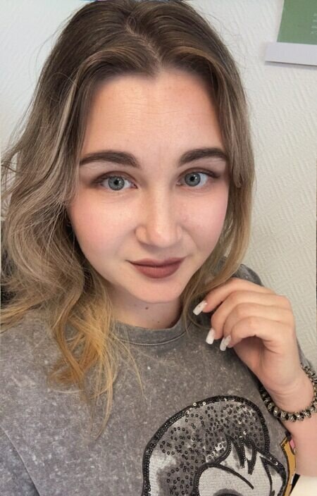 Яна
