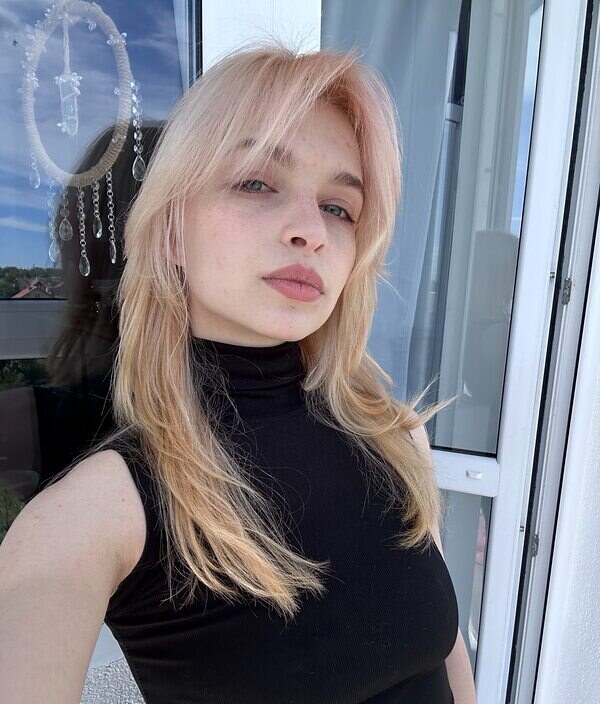 Яна