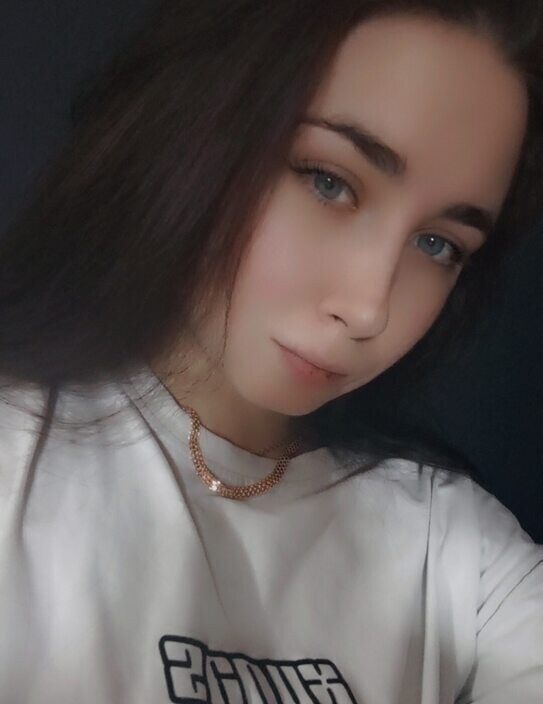 Оля