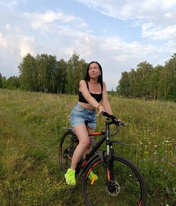 Аня