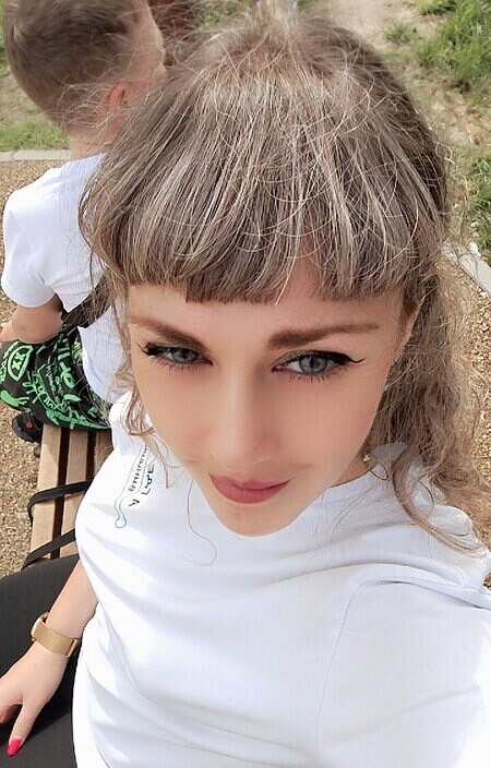 Кареглазая