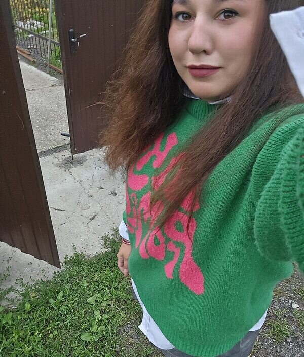 Яна