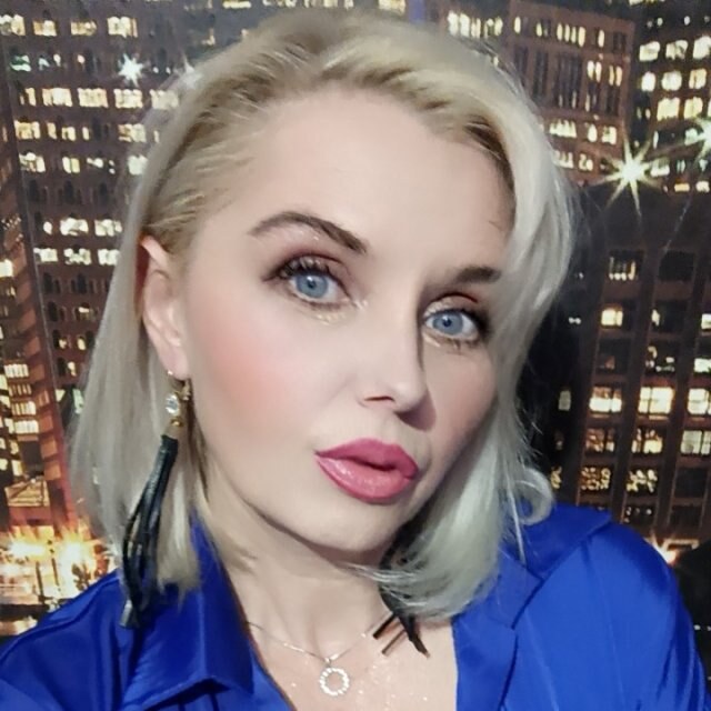 Яна