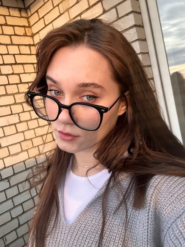 Полина