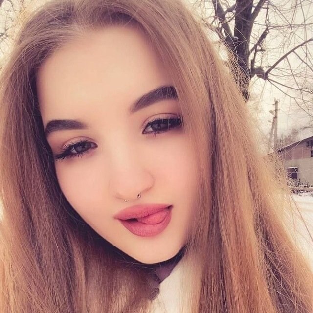 Аня