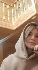 Оля