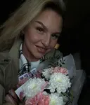 Оленька
