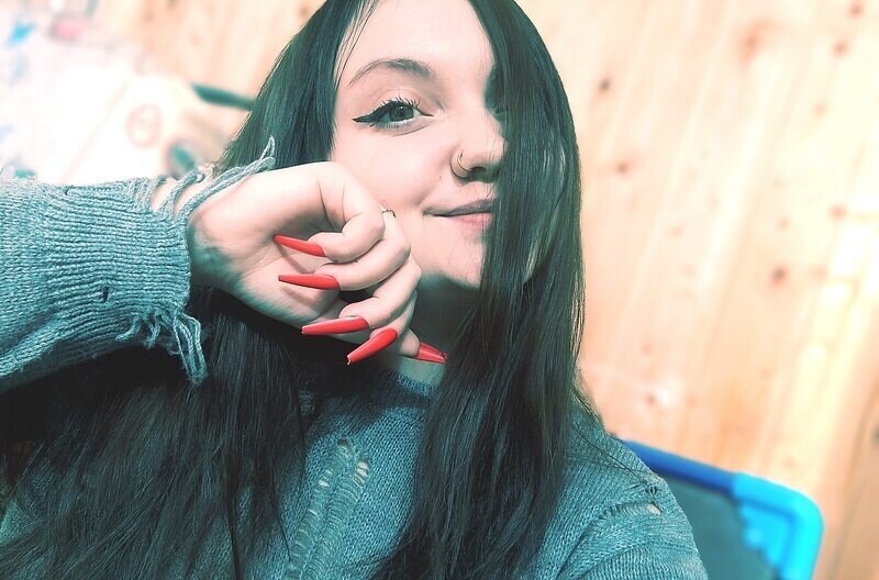 Оля