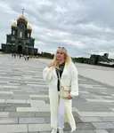Блондинка