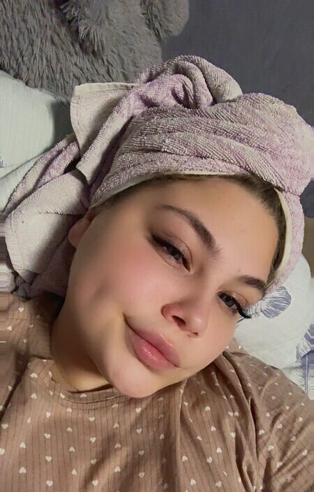 Аня