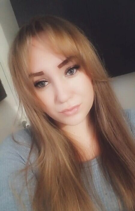 Оля