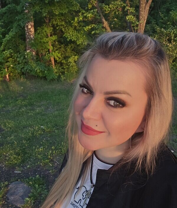 Мила