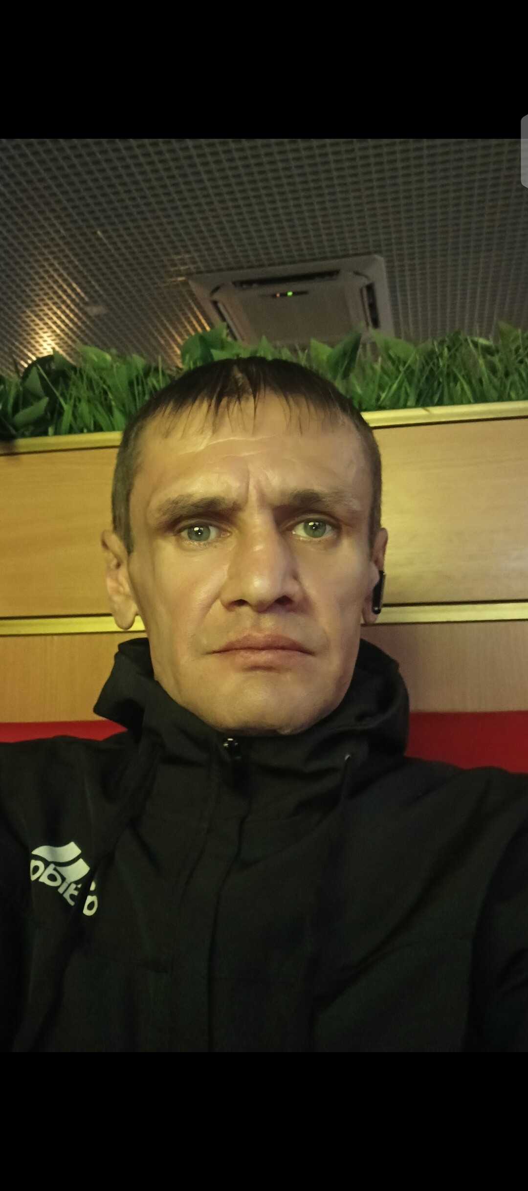 Игорь Иванов