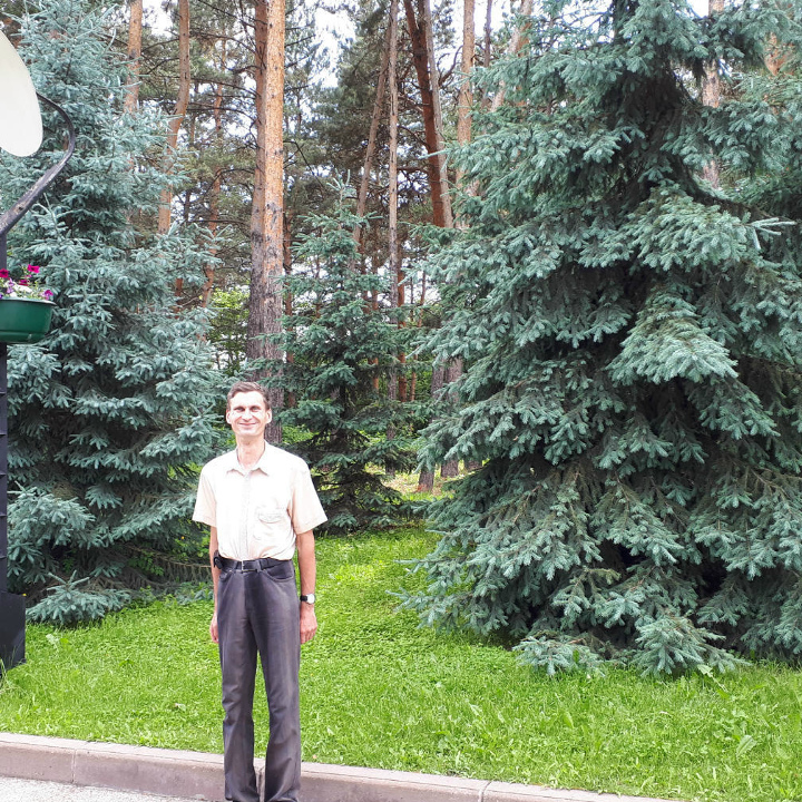Алексей Алексиков