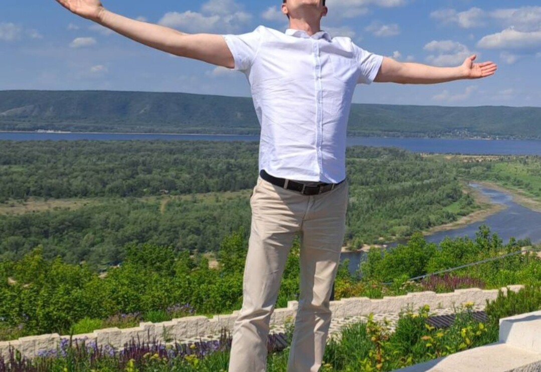 Максим